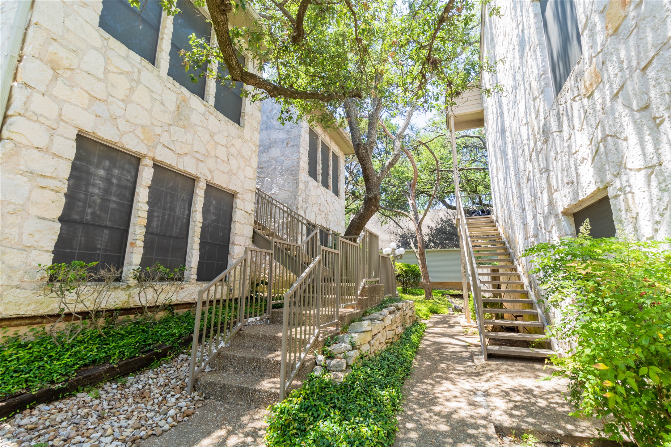 3809 Spicewood Springs Road, Unit 253 Austin, TX 78759 - Photo 18 of 23