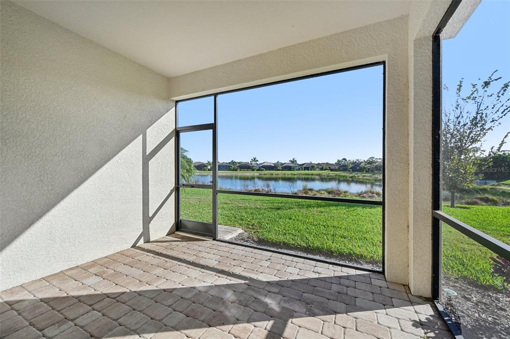 20280 Concerto Place Venice, FL 34293 - Photo 3 of 37