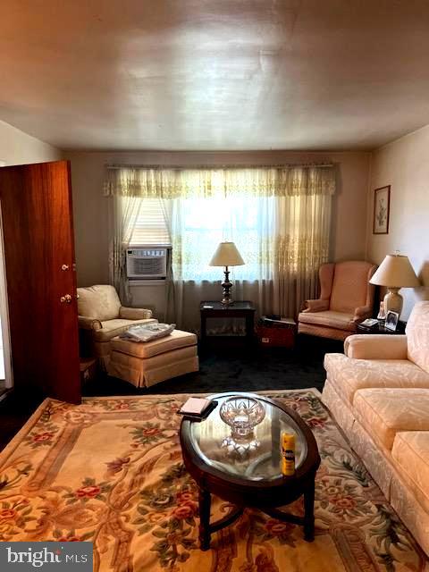 7426 Brockton Road Philadelphia, PA 19151 - Photo 9 of 11