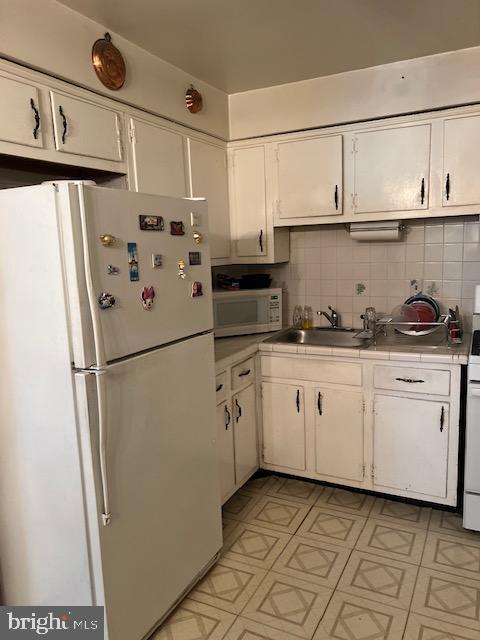 7426 Brockton Road Philadelphia, PA 19151 - Photo 10 of 11