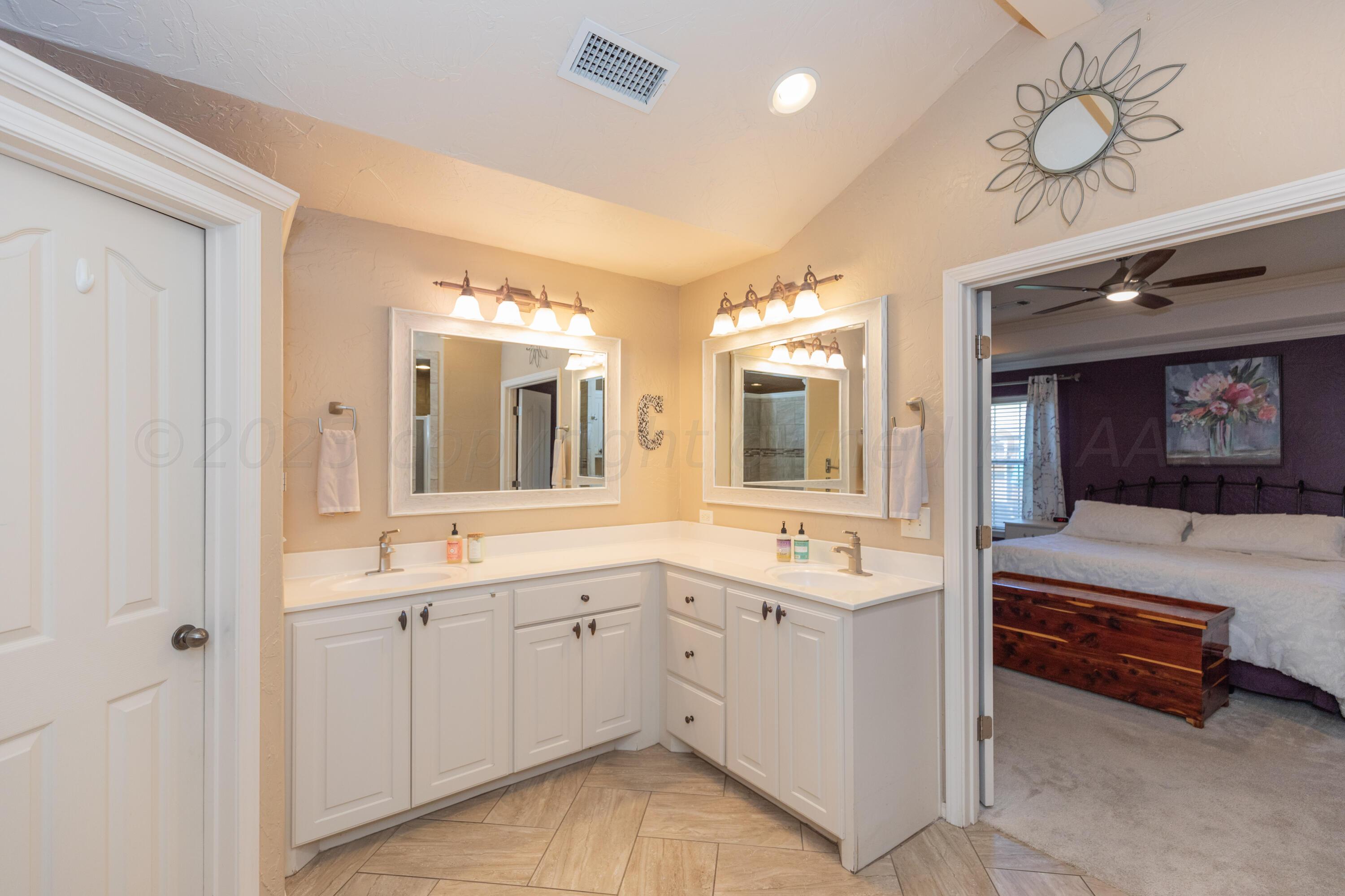 6916 Thunder Road Amarillo, TX 79119 - Photo 25 of 35 MASTER BATH VIEW 5