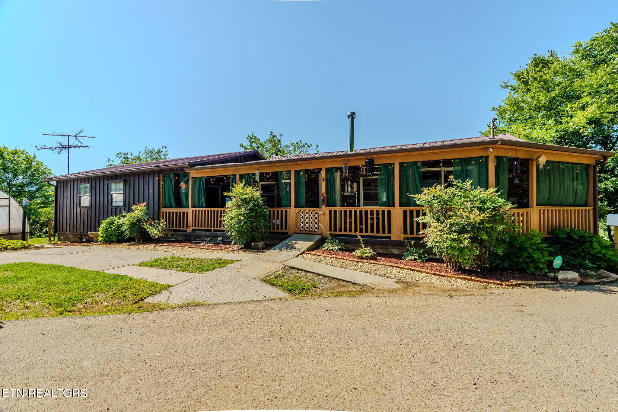 891 Tolley Hollow Road Newport, TN 37821 - Photo 1 of 40 31-web-or-mls-_DSC1648-HDR