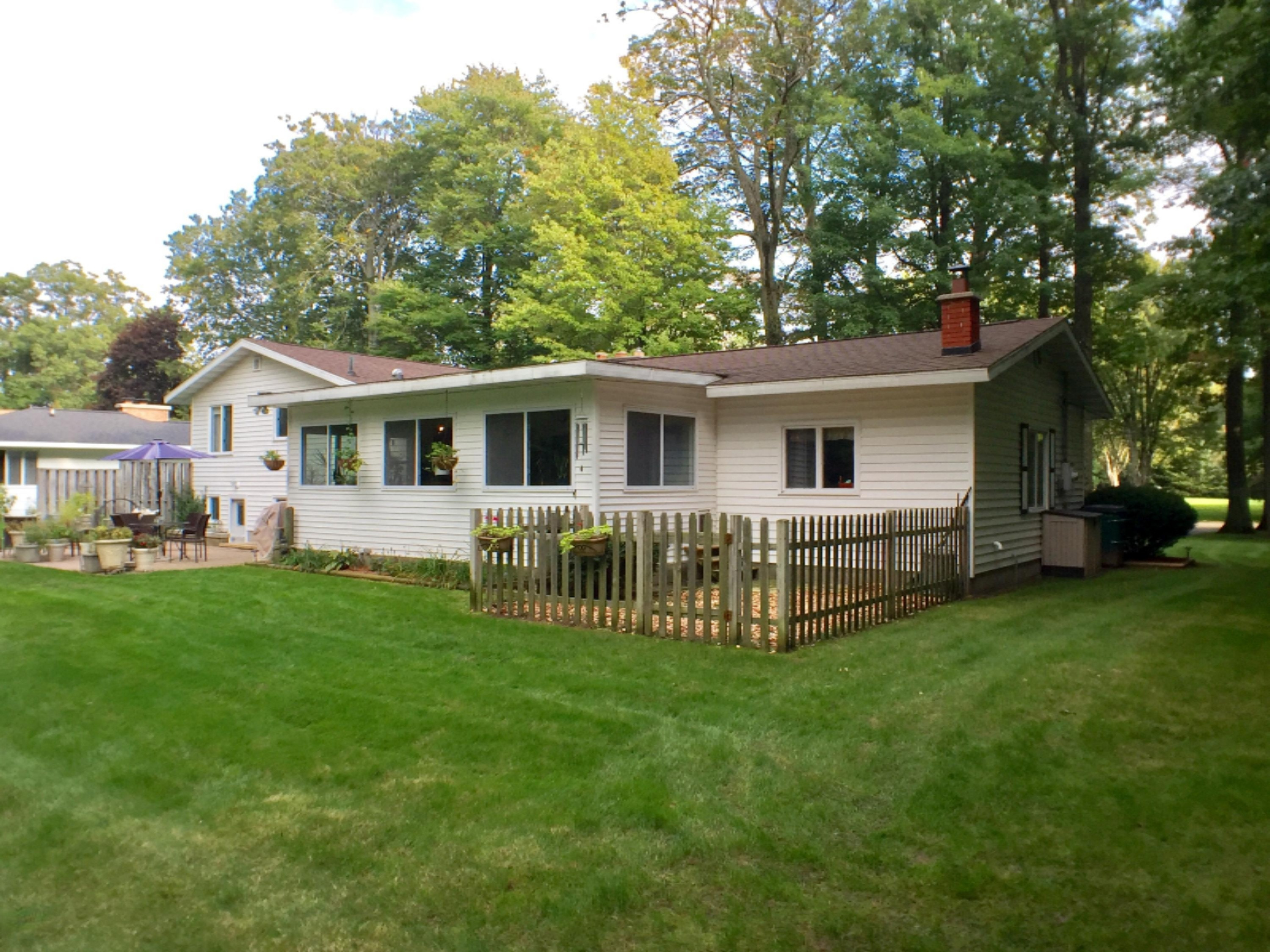 55 South Bear Lake Road Muskegon, MI 49445 - Photo 30 of 43 Photo Oct 04, 5 07 40 PM