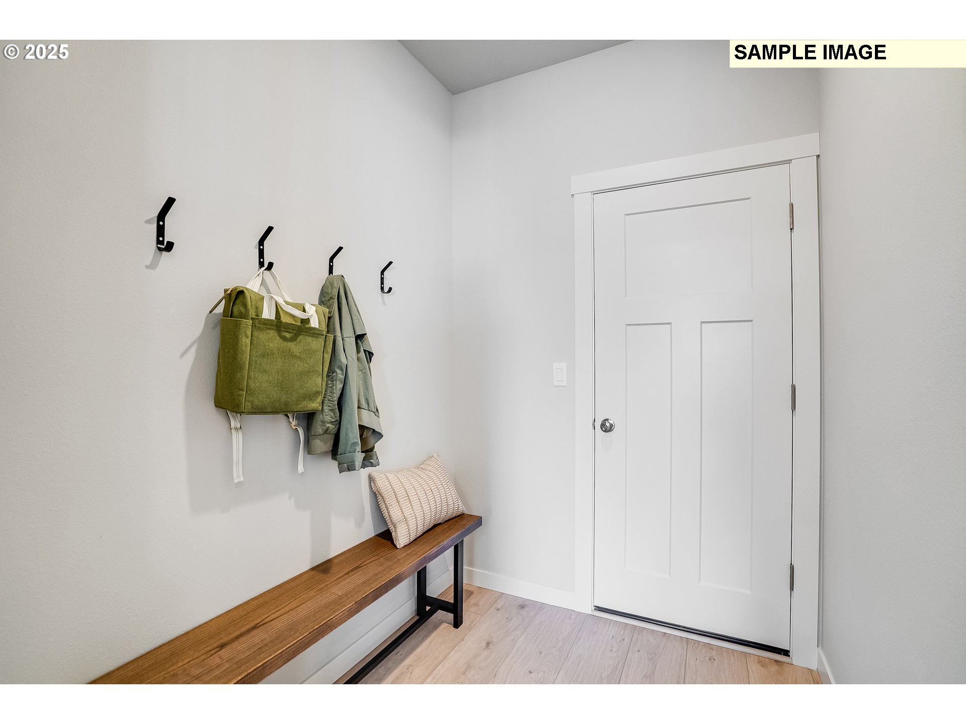 16698 Southwest Rubicon Lane Portland, OR 97224 - Photo 14 of 28 a view of entryway