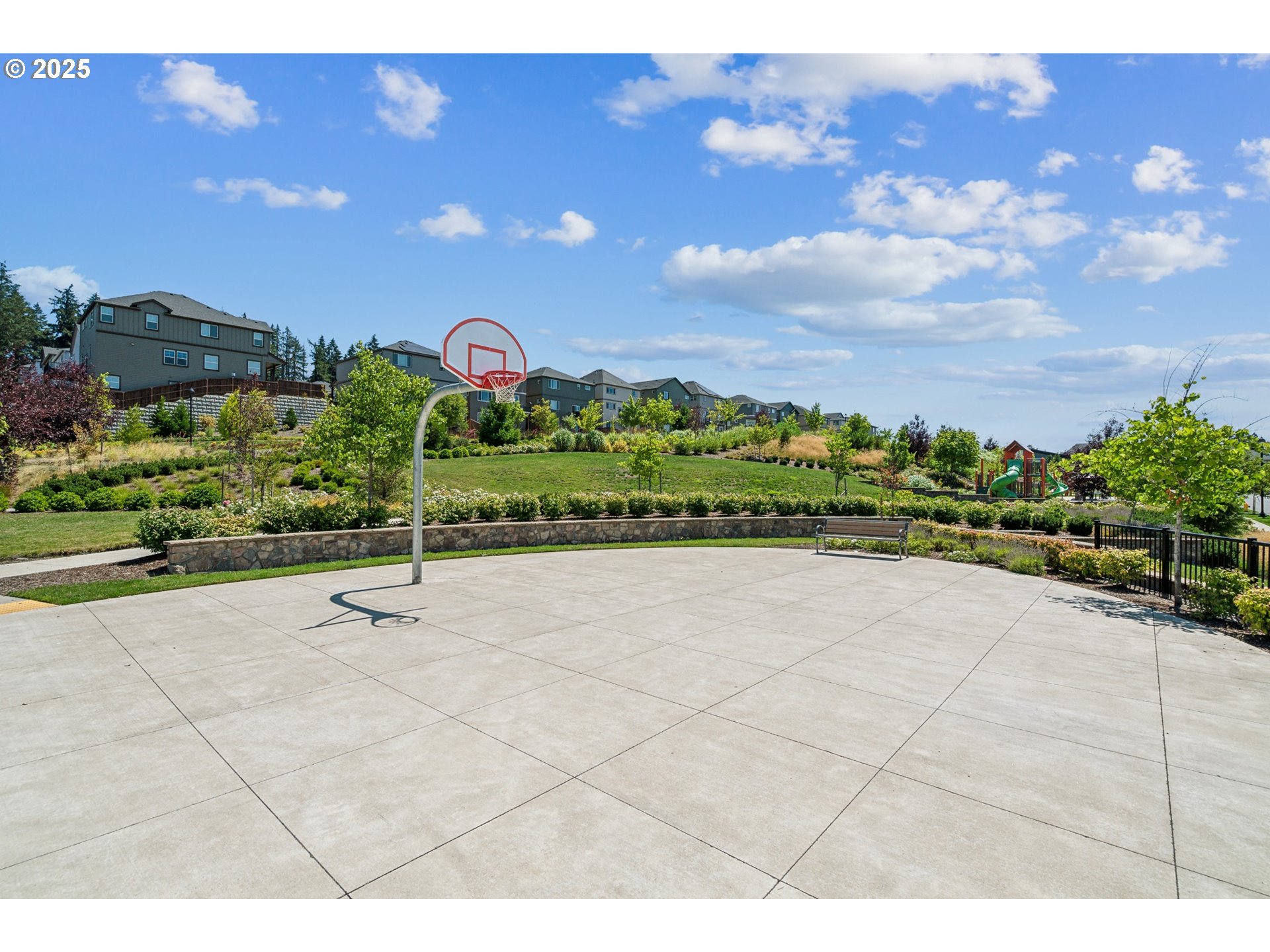 16698 Southwest Rubicon Lane Portland, OR 97224 - Photo 27 of 28 a view of an outdoor space and garden