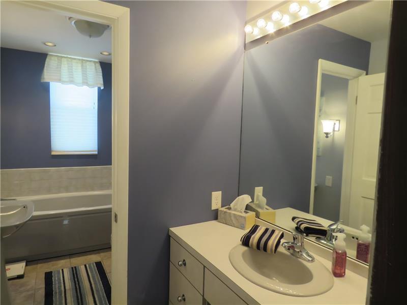 405 Soose Road Pittsburgh, PA 15209 - Photo 12 of 24 Gallery Image 12
