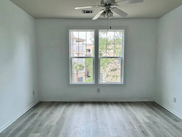 $2,200 | 130 River Landing Drive, Unit 10302, Daniel Island, SC 29492