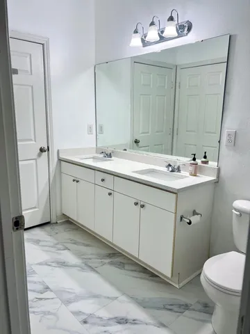 $2,200 | 130 River Landing Drive, Unit 10302, Daniel Island, SC 29492