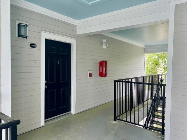 $2,200 | 130 River Landing Drive, Unit 10302, Daniel Island, SC 29492