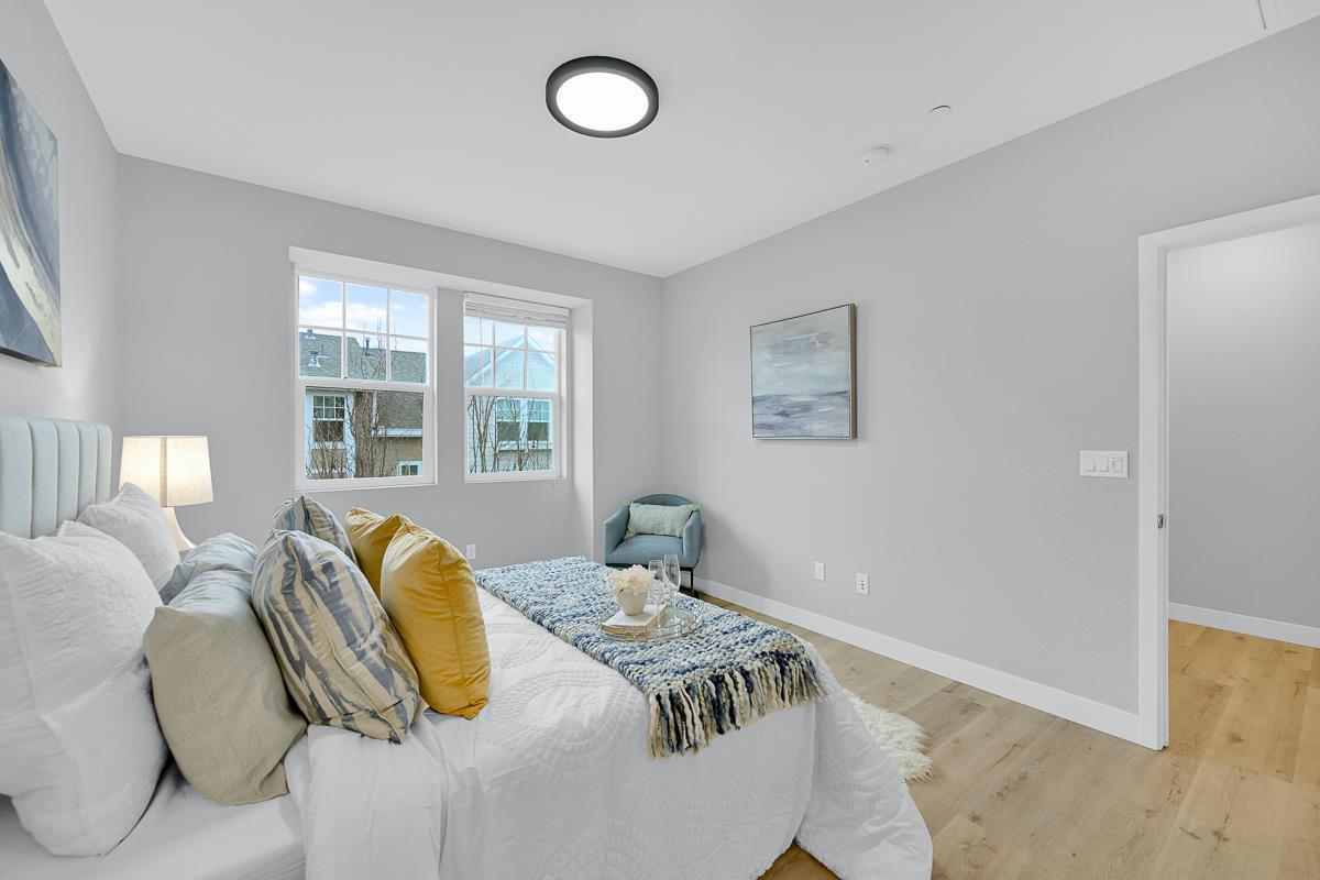 334 Circuit Way Mountain View, CA 94043 - Photo 16 of 48 a bedroom with a bed and window