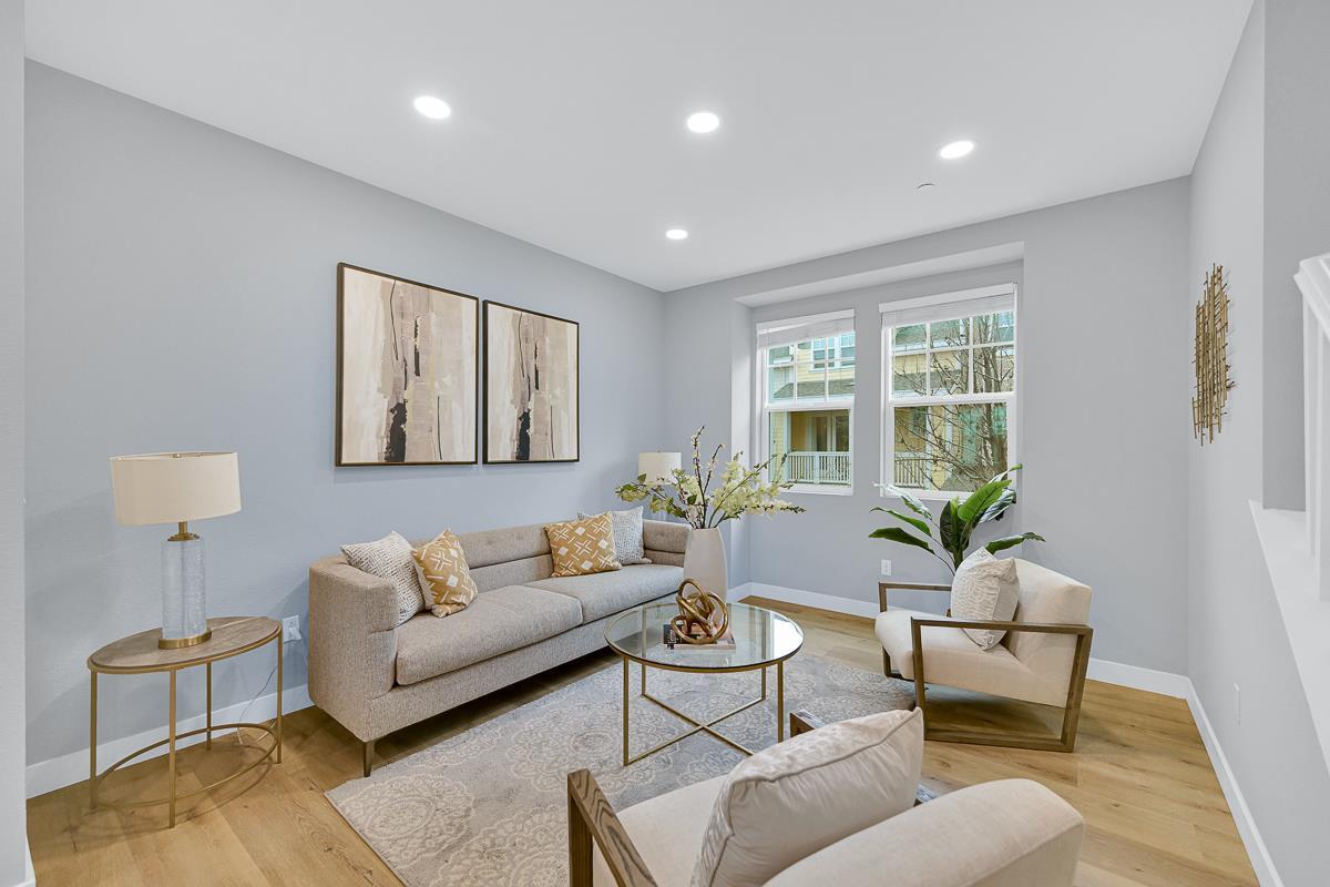 334 Circuit Way Mountain View, CA 94043 - Photo 2 of 48 a living room with furniture and a large window