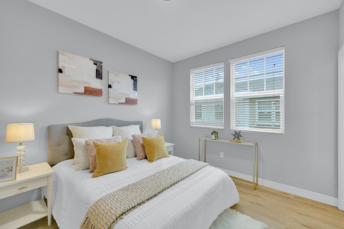 334 Circuit Way Mountain View, CA 94043 - Photo 24 of 48 a bedroom with a bed and a window
