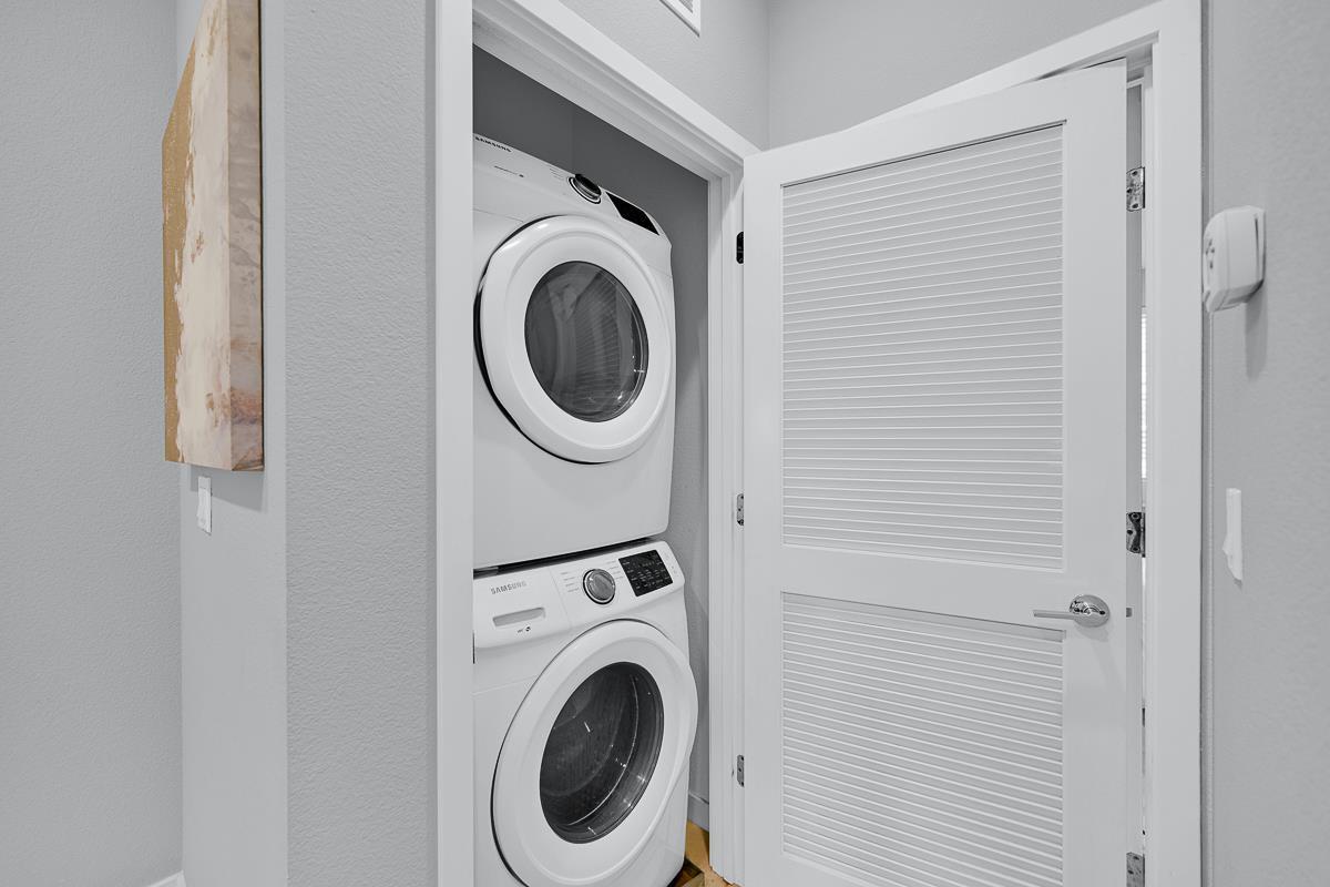 334 Circuit Way Mountain View, CA 94043 - Photo 31 of 48 a view of a hallway with washer and dryer