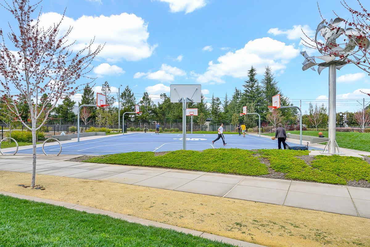 334 Circuit Way Mountain View, CA 94043 - Photo 42 of 48 a view of a park