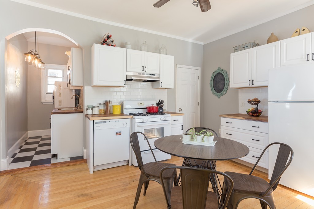 82 Gladstone Street, Unit 2 Boston, MA 02128 - Photo 5 of 21