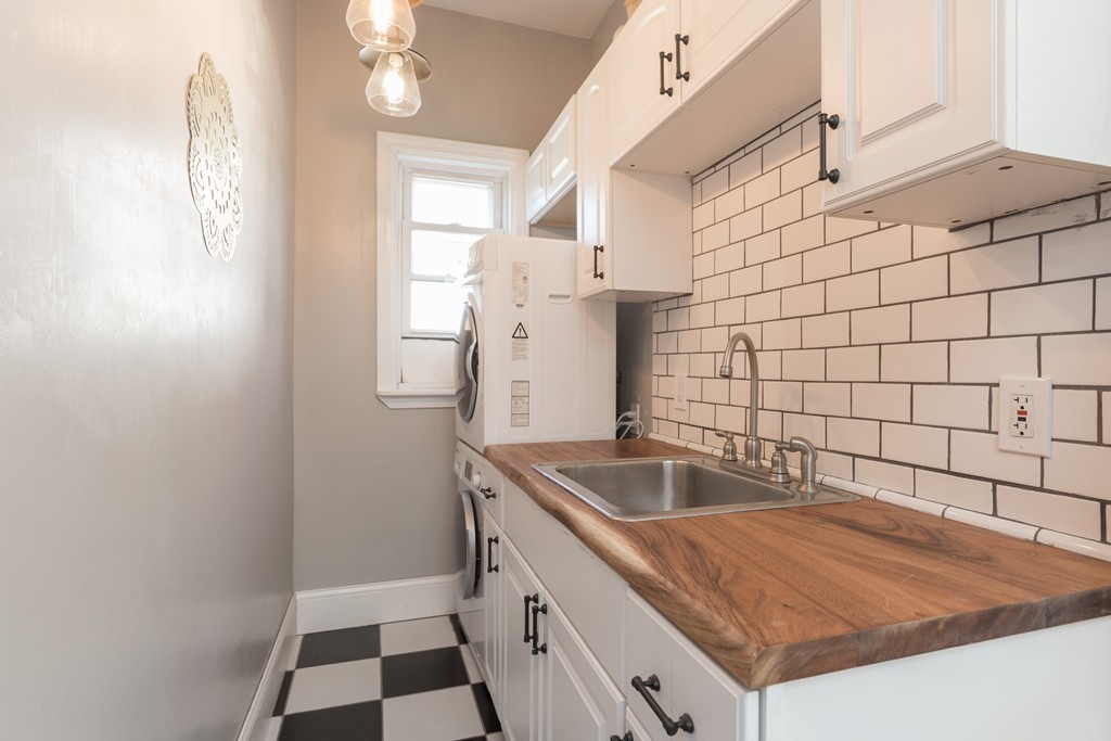 82 Gladstone Street, Unit 2 Boston, MA 02128 - Photo 8 of 21