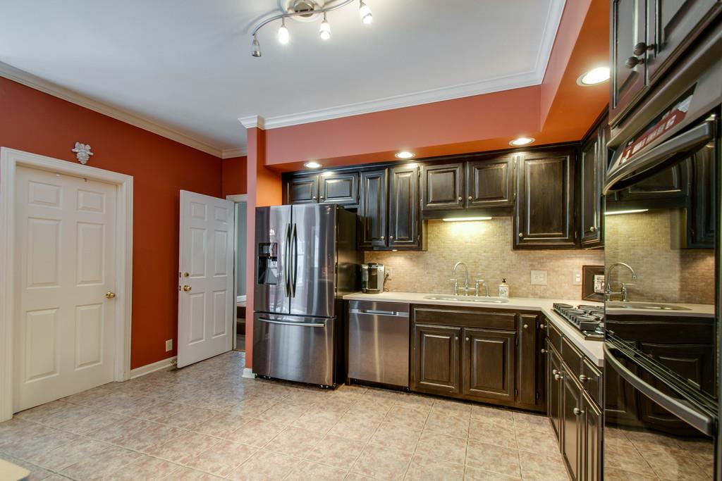 1112 Temple Ridge Court Nashville, TN 37221 - Photo 17 of 26 Gallery Image 17