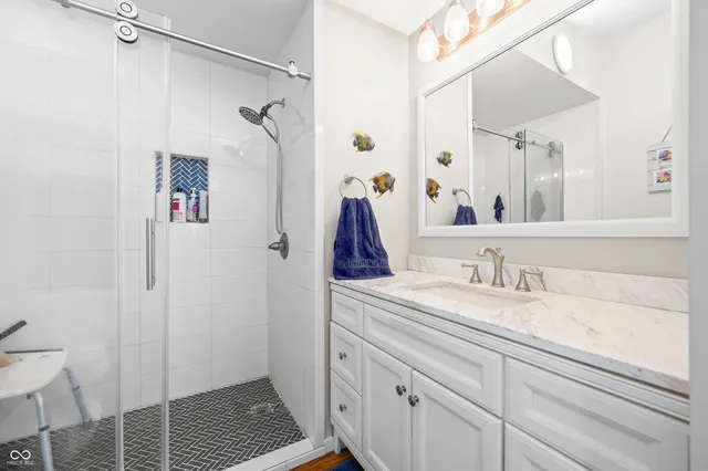 $469,900 | 6517 Snug Harbor, Unionville, IN 47468