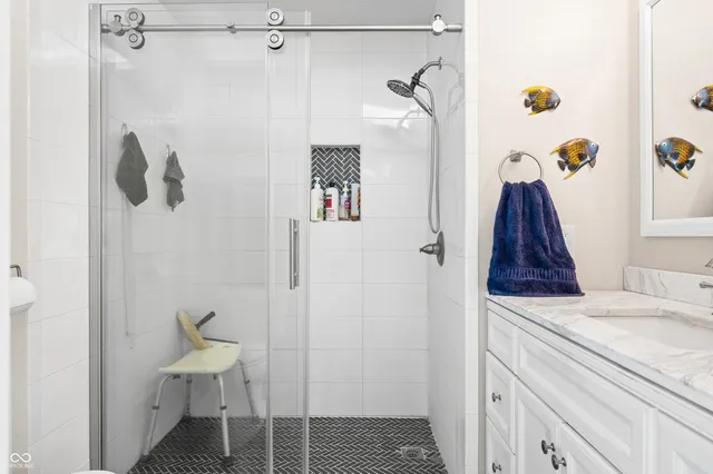 $469,900 | 6517 Snug Harbor, Unionville, IN 47468