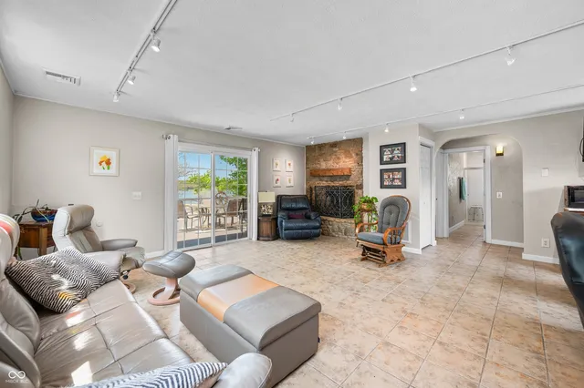 $469,900 | 6517 Snug Harbor, Unionville, IN 47468