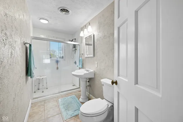 $469,900 | 6517 Snug Harbor, Unionville, IN 47468