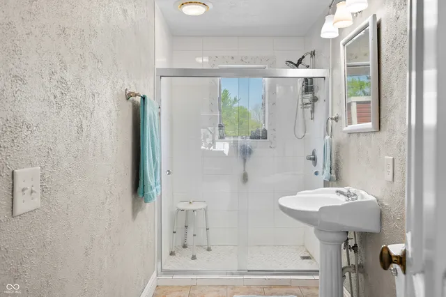 $469,900 | 6517 Snug Harbor, Unionville, IN 47468