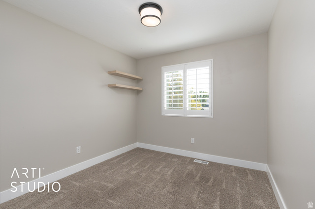 704 West Vahe Street Draper, UT 84020 - Photo 18 of 35 Upstairs bedroom