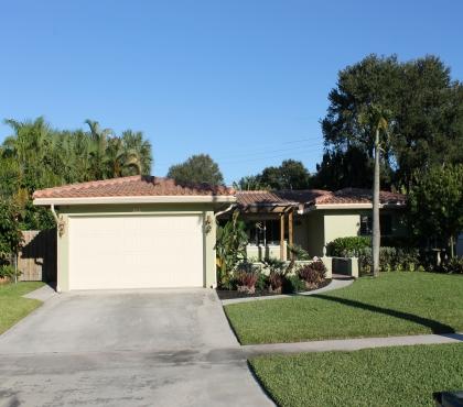 150 Southwest 7th Avenue Boca Raton, FL 33486 - Photo 1 of 11 Front