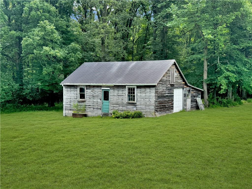4380 Hillsville Road Pulaski, PA 16143 - Photo 8 of 33 Gallery Image 8