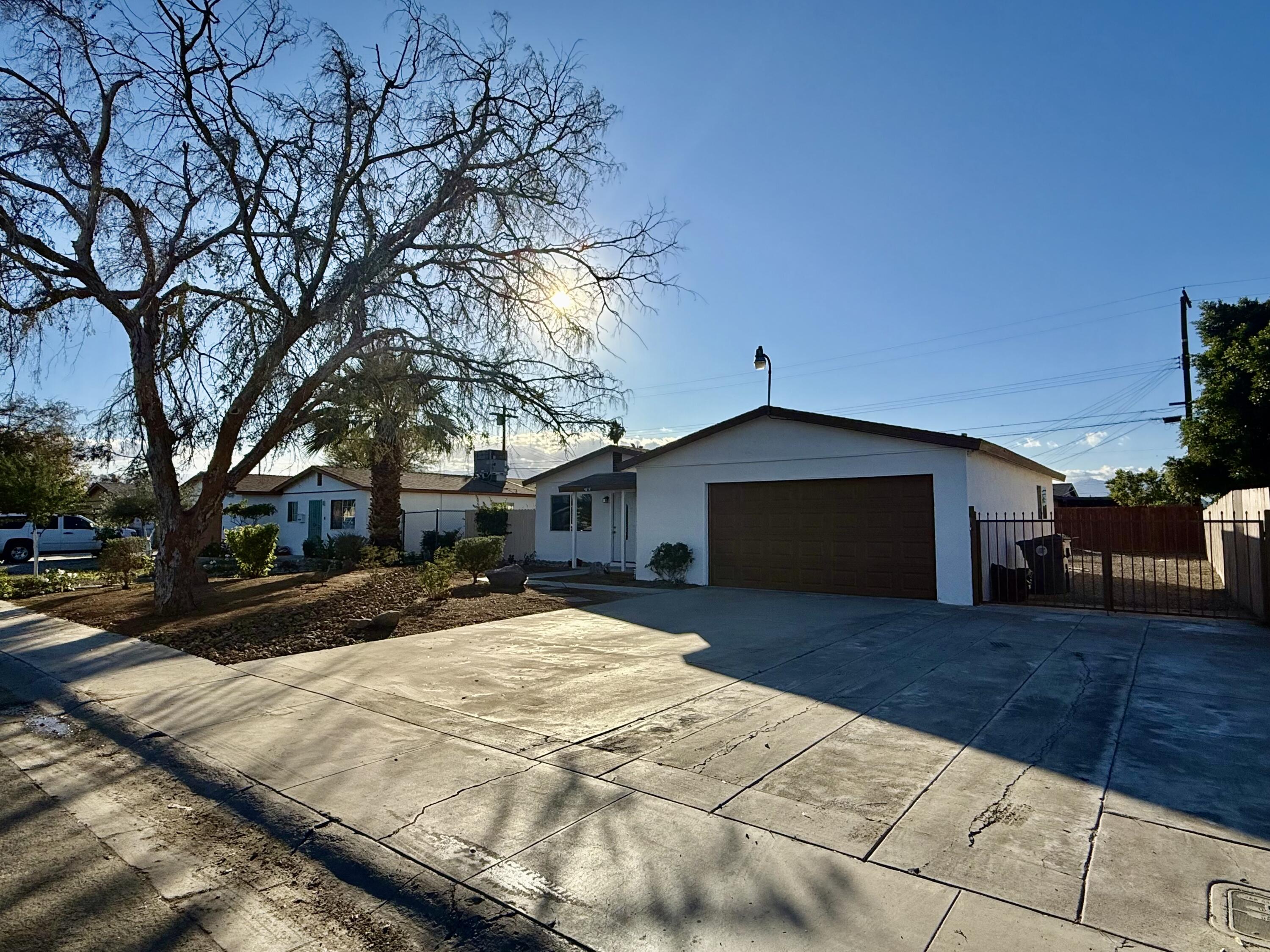 43737 Commanche Street Indio, CA 92203 - Photo 3 of 24 IMG_2150