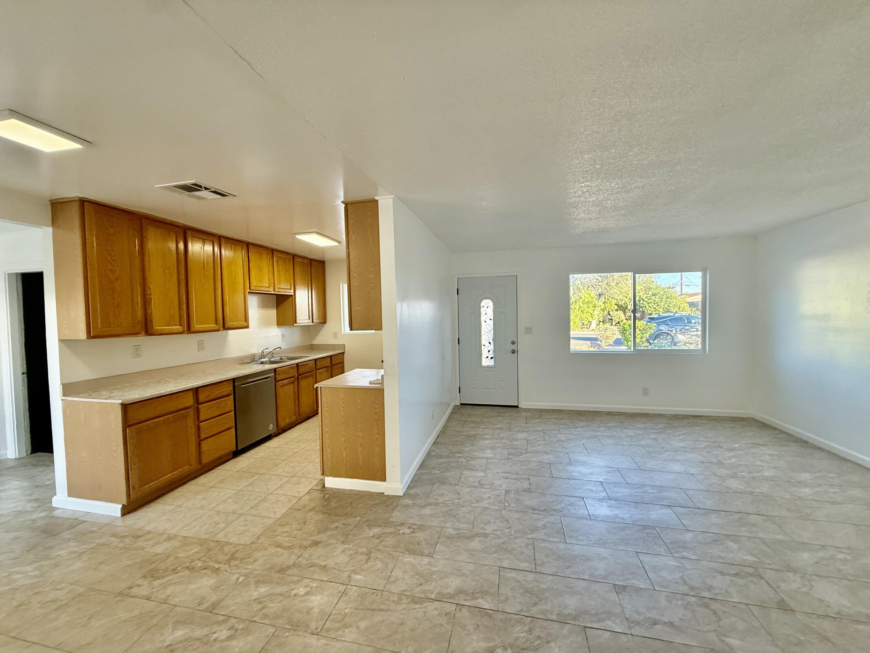 43737 Commanche Street Indio, CA 92203 - Photo 6 of 24 IMG_2169