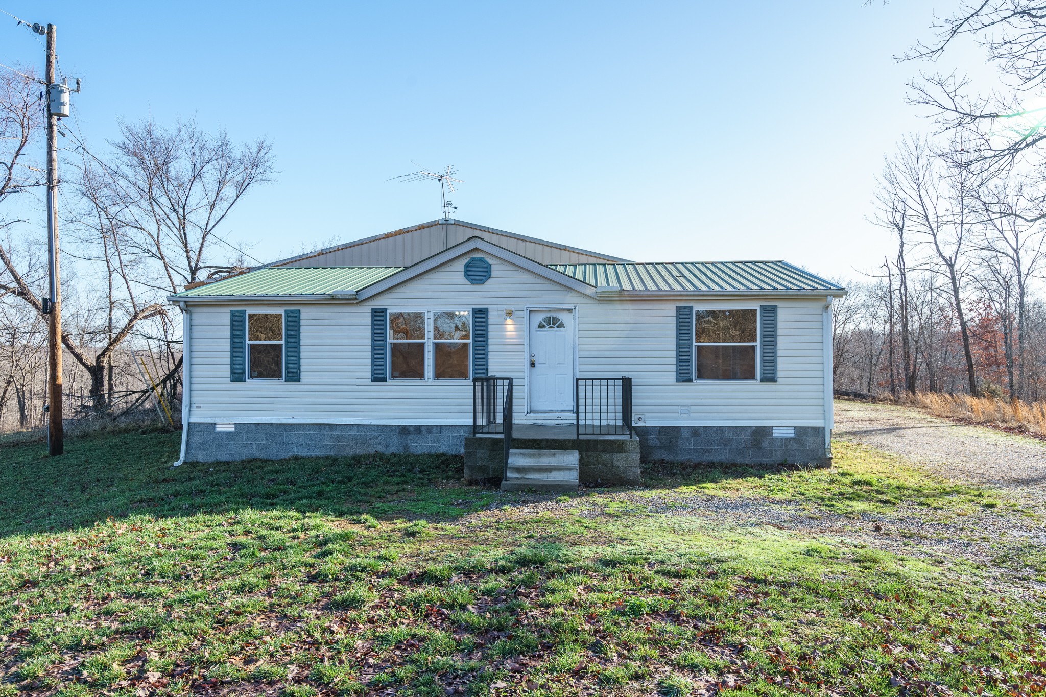 391 Stimson Road Dover, TN 37058 - Photo 2 of 21 Gallery Image 2