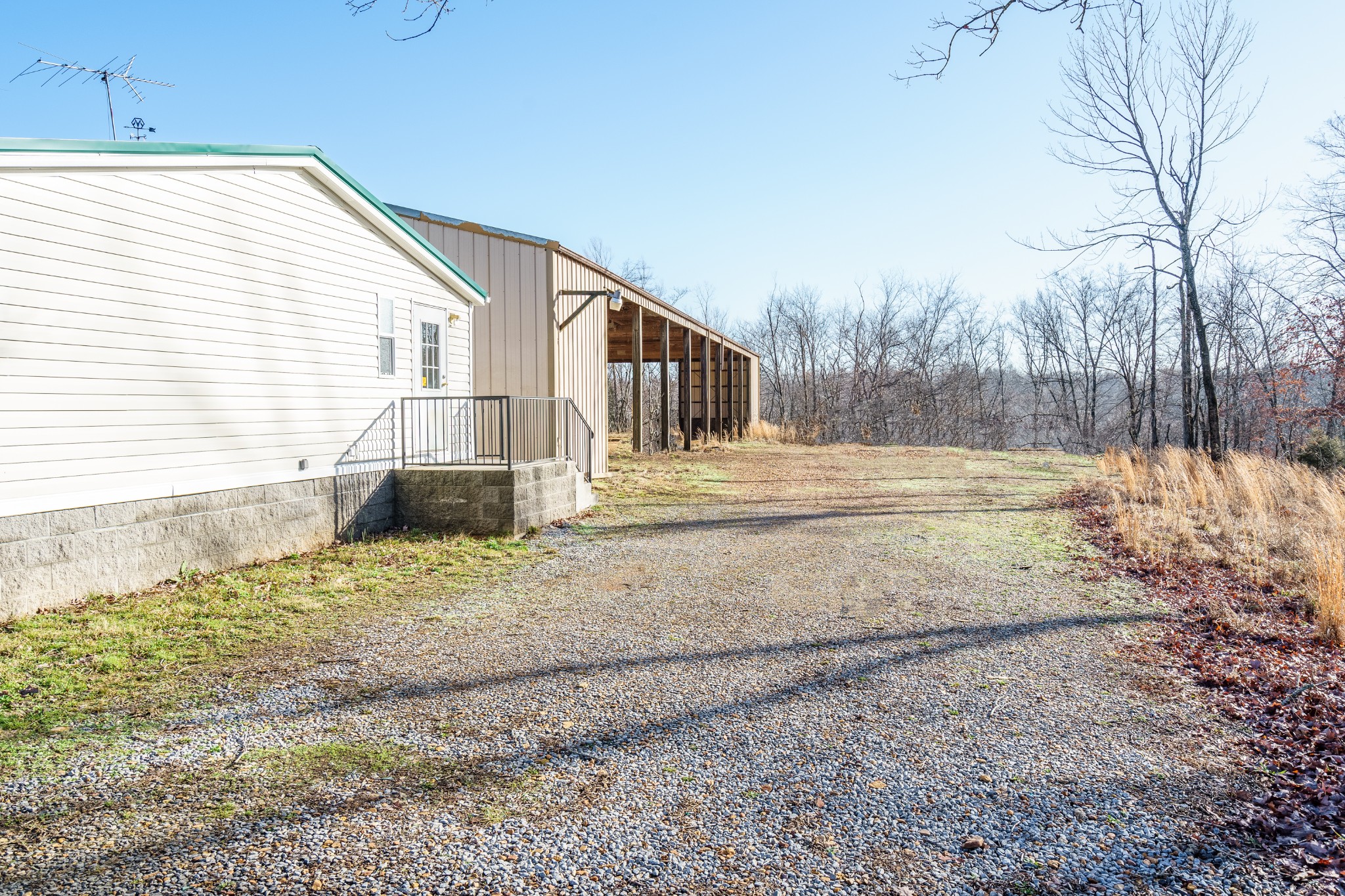 391 Stimson Road Dover, TN 37058 - Photo 4 of 21 Gallery Image 4