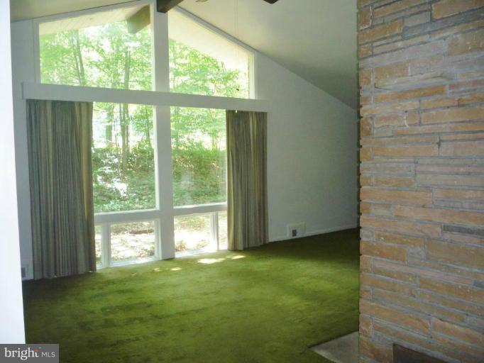 3028 Powder Mill Road Hyattsville, MD 20783 - Photo 14 of 30 Living Room #2