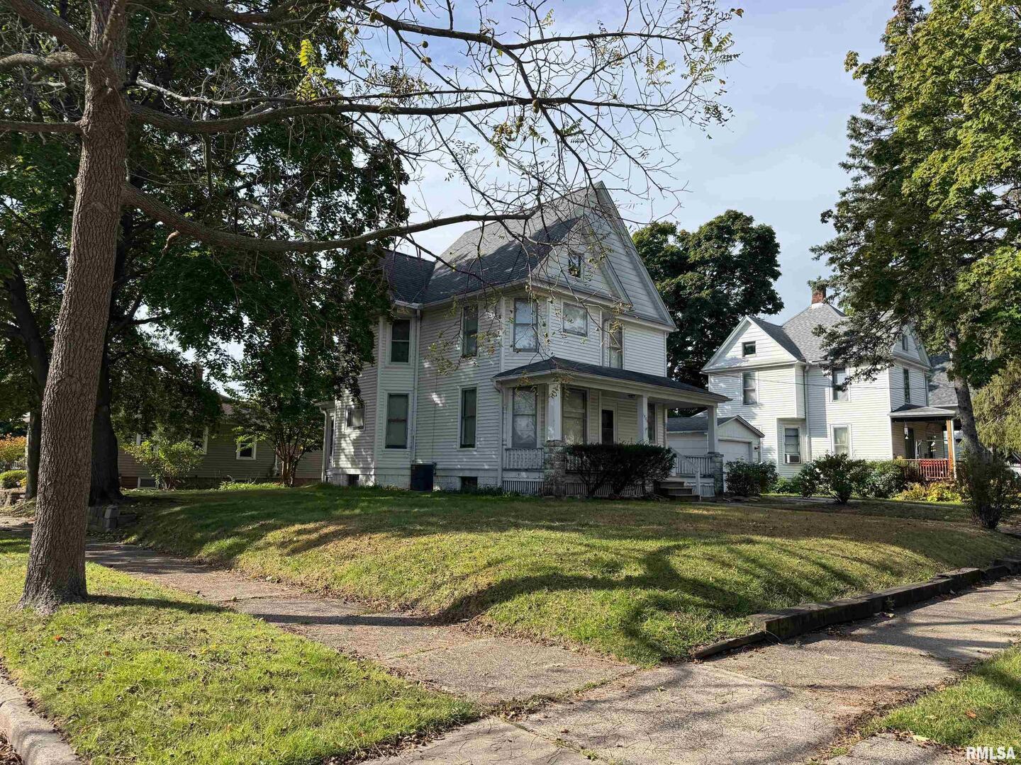 1520 28th Avenue Moline, IL 61265 - Photo 4 of 17