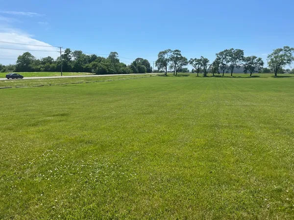$500,000 | 10850 West Laraway Road, Frankfort, IL 60423