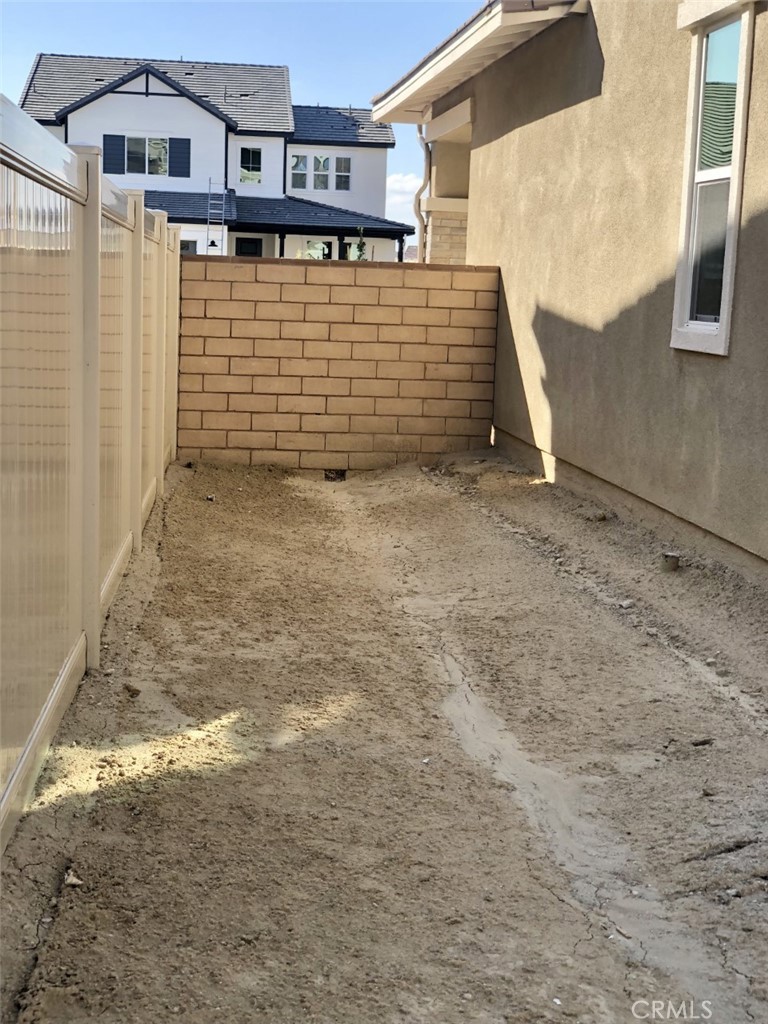 39538 Verbena Way Temecula, CA 92591 - Photo 5 of 38 a view of a house with a door