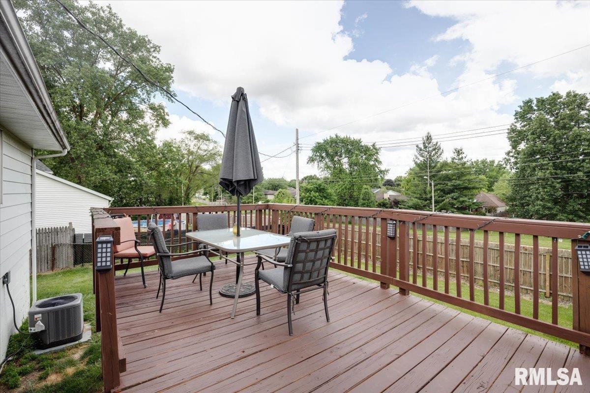22 Groton Drive Springfield, IL 62702 - Photo 19 of 22 Gallery Image 19