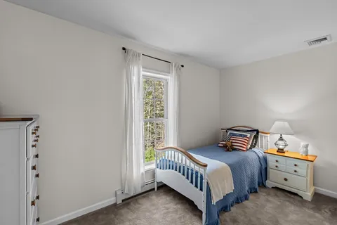 $845,000 | 5 Nottingham Way, Freetown, MA 02702