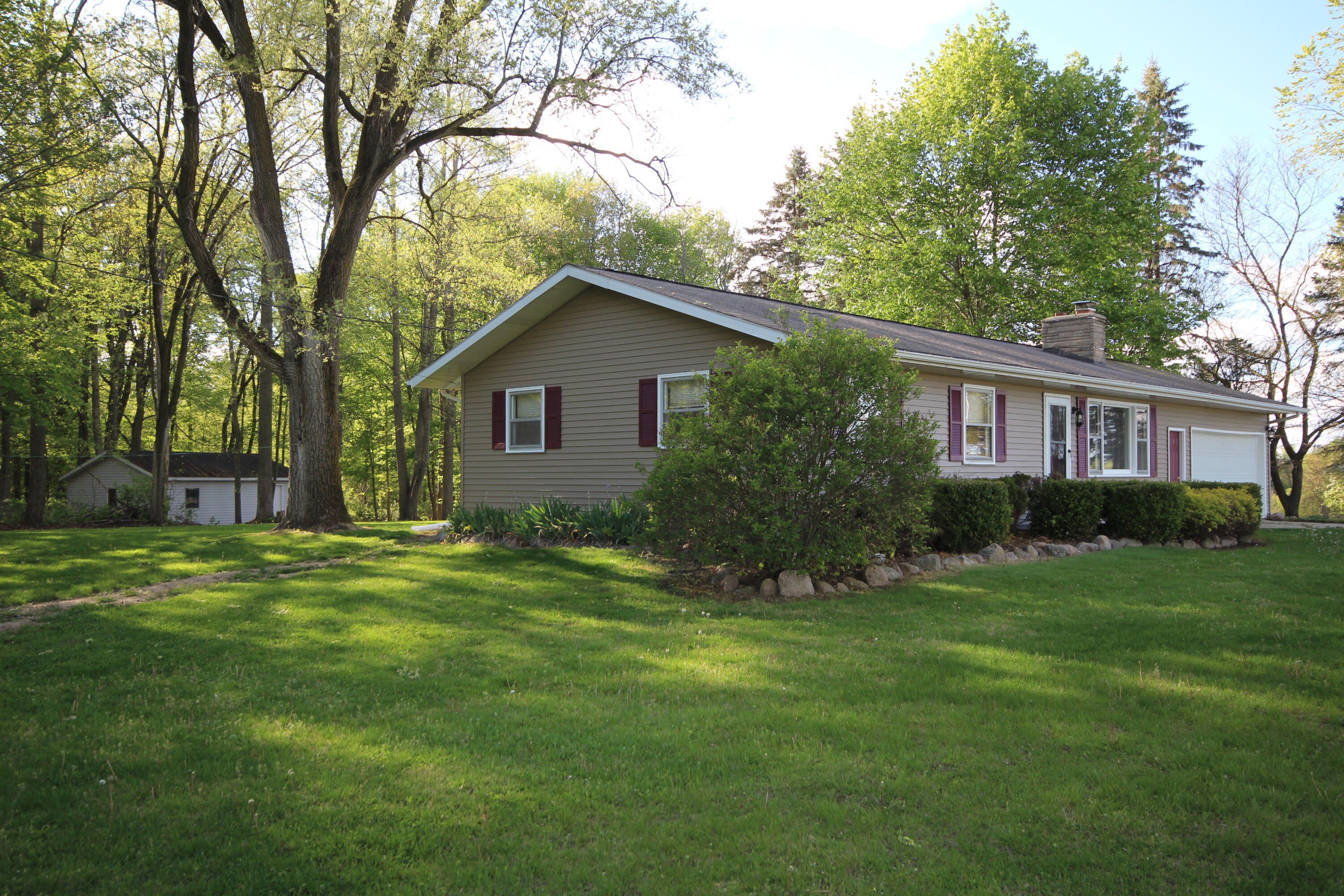 50282 Osgood Road Mendon, MI 49072 - Photo 5 of 22 IMG_4177