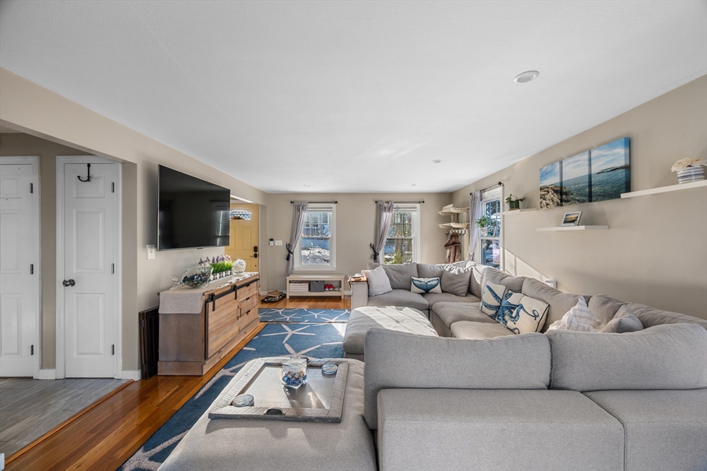 50 Mountwood Road Swampscott, MA 01907 - Photo 5 of 40