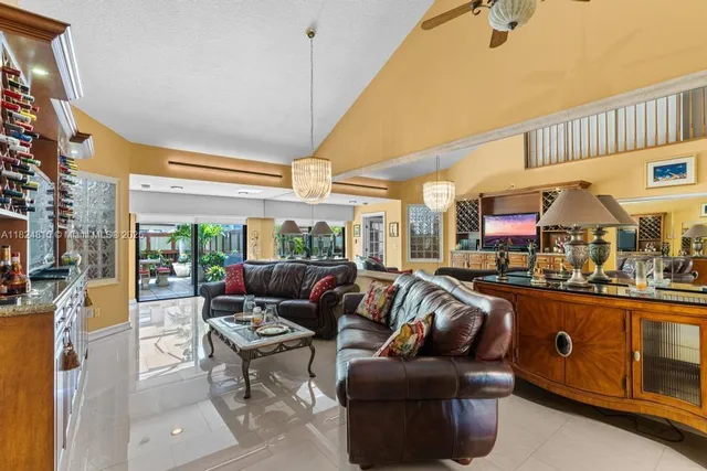 $637,777 | 10091 Southwest 137th Place, Miami, FL 33186