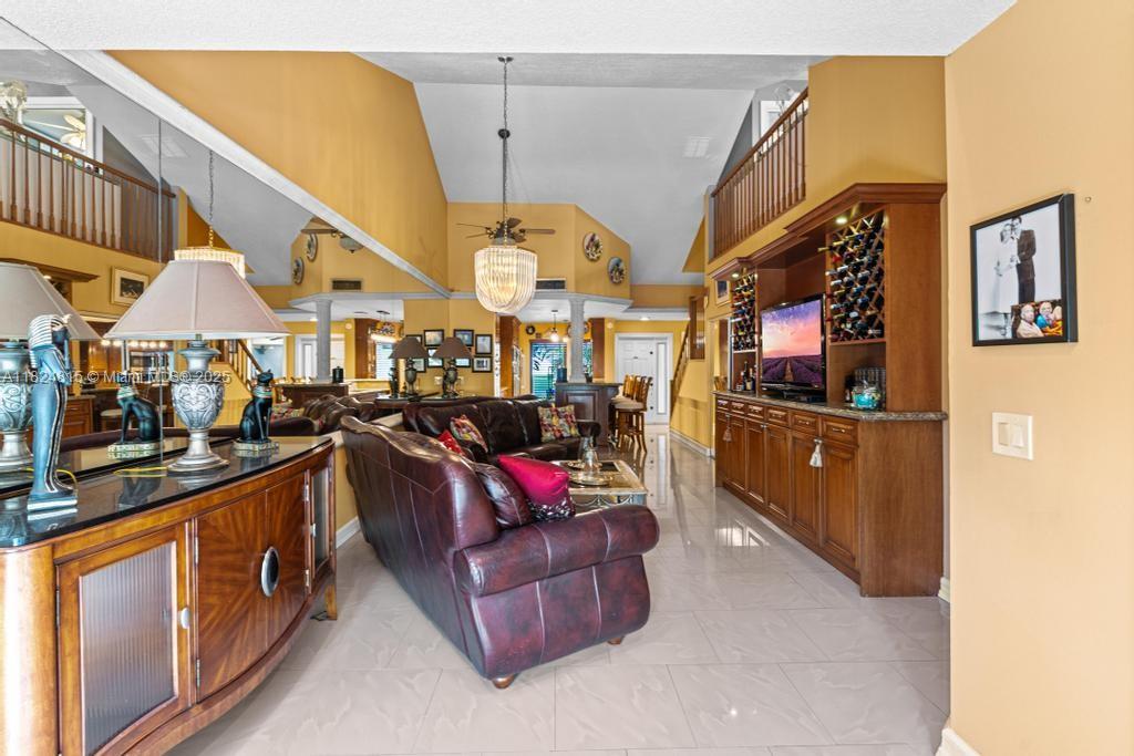 10091 Southwest 137th Place Miami, FL 33186 - Photo 16 of 36