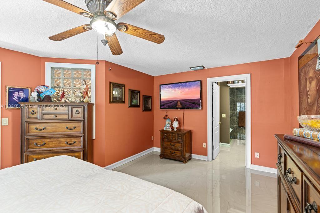 10091 Southwest 137th Place Miami, FL 33186 - Photo 19 of 36