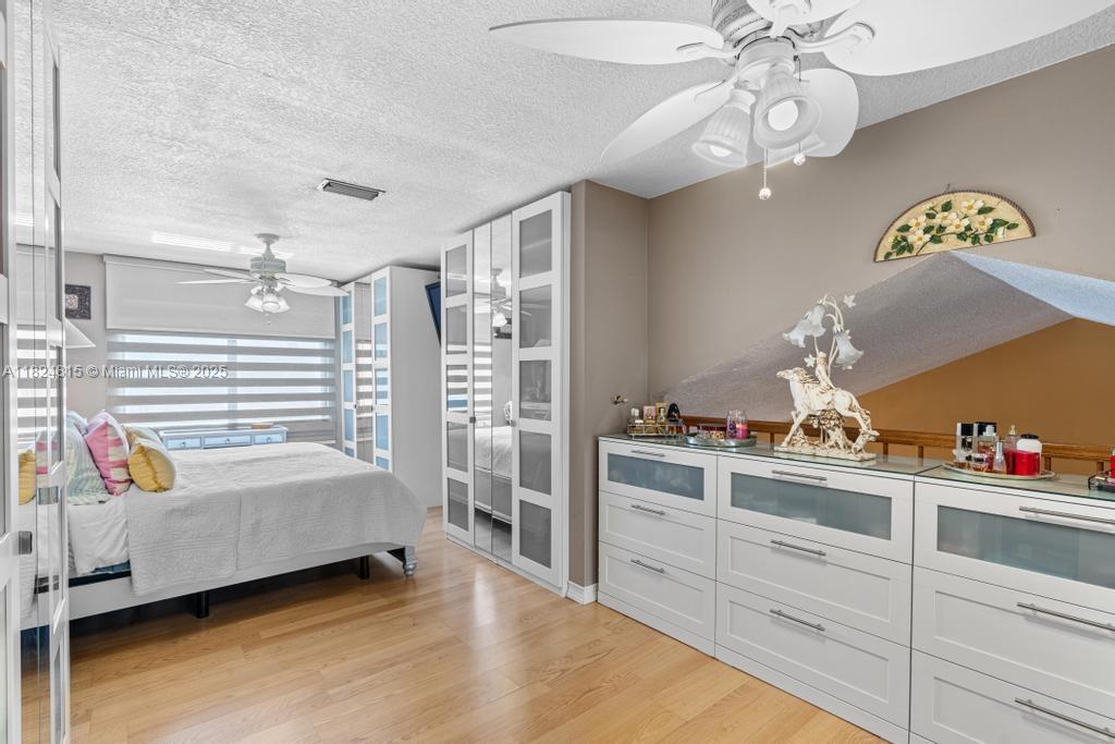 10091 Southwest 137th Place Miami, FL 33186 - Photo 24 of 36