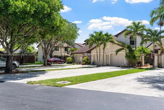 $637,777 | 10091 Southwest 137th Place, Miami, FL 33186