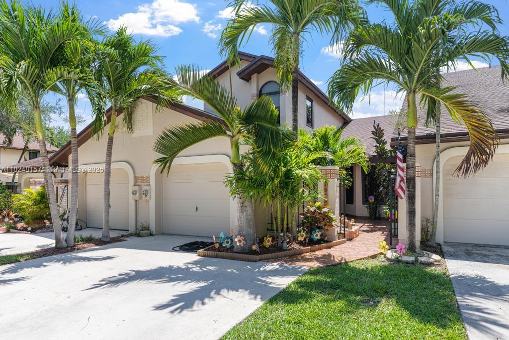 10091 Southwest 137th Place Miami, FL 33186 - Photo 5 of 36