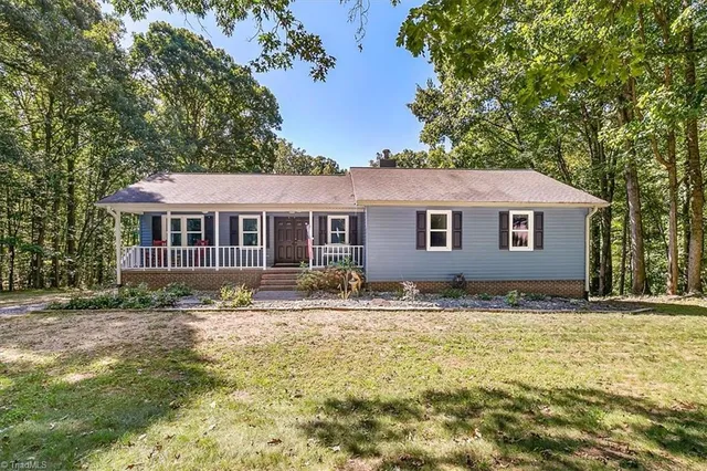 $460,000 | 1917 Scalesville Road, Summerfield, NC 27358