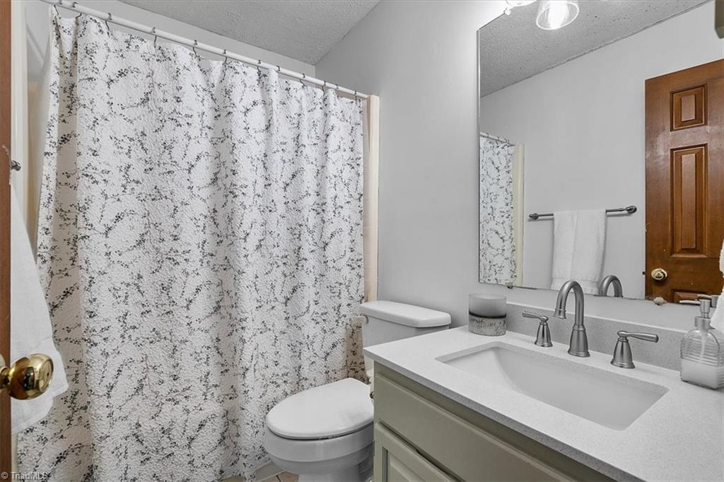 1917 Scalesville Road Summerfield, NC 27358 - Photo 19 of 42