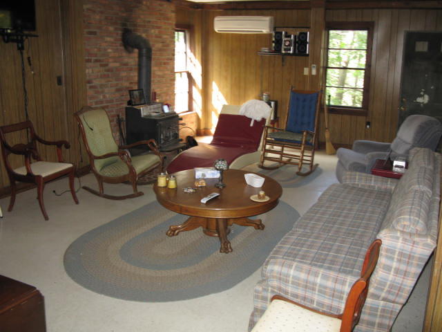 3165 Nace Road Fincastle, VA 24090 - Photo 6 of 20 IMG_2109